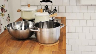 How to clean outside of Le Creuset cookware