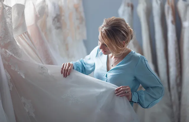 wedding dress service