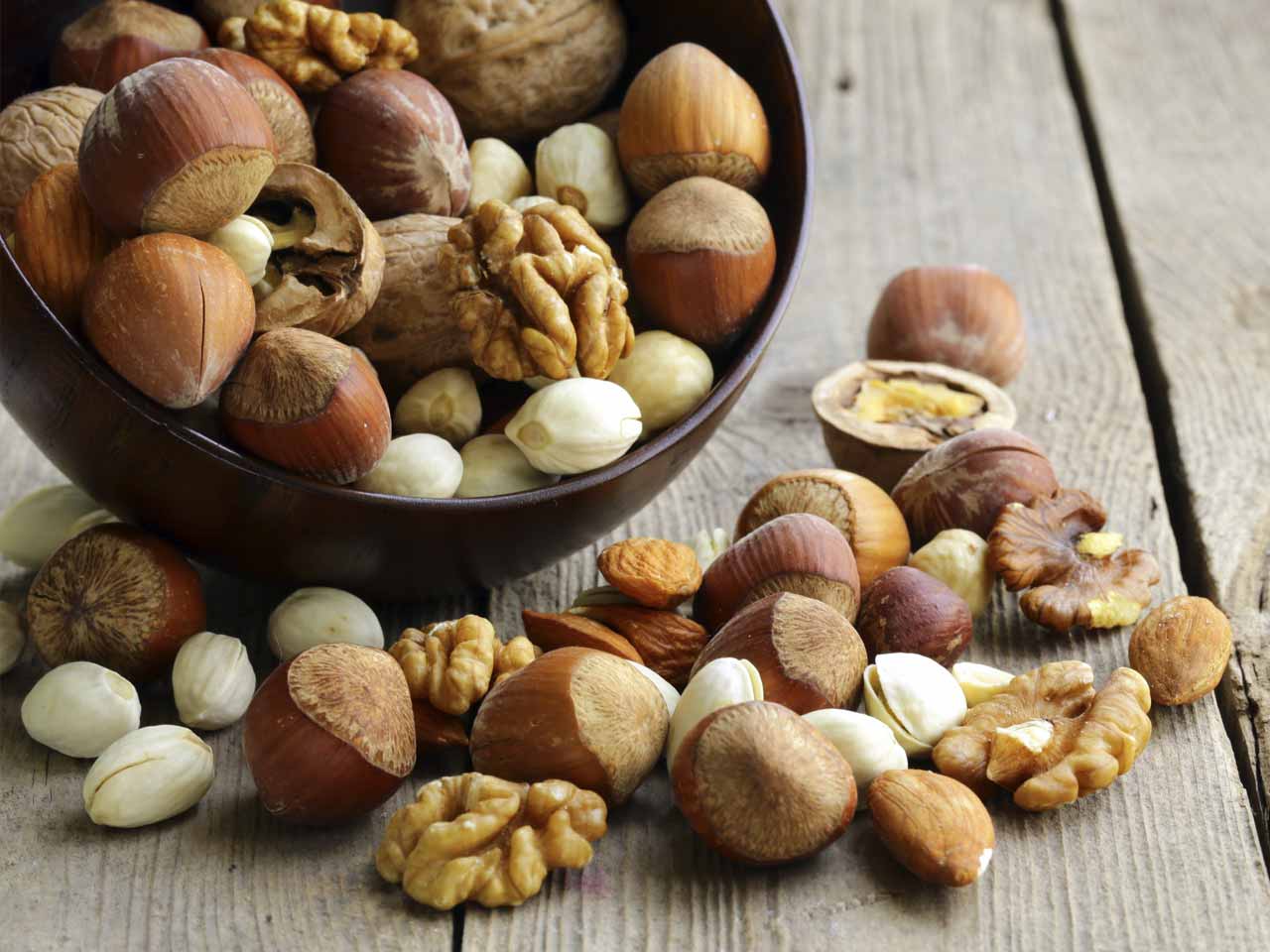 Healthy Ways to Eat Nuts For Breakfast