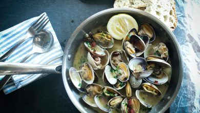 What Does Tailgate Mean in Food?
